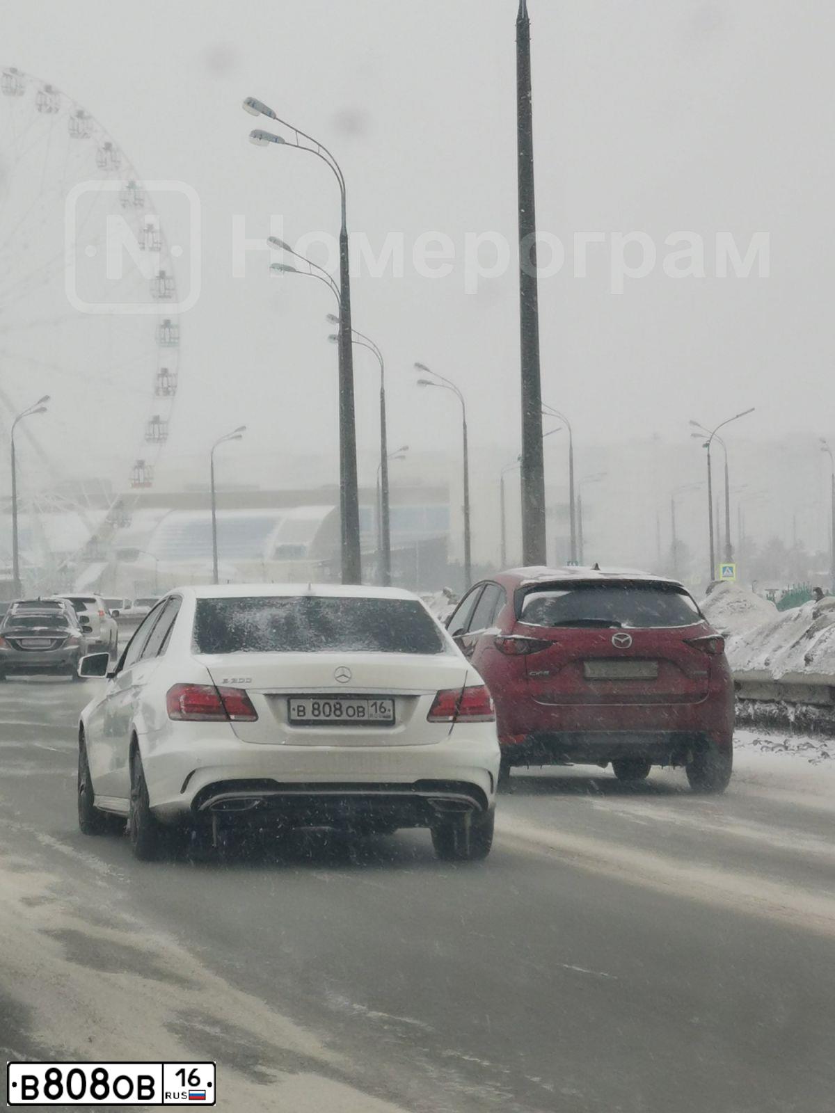 Фото автомобиля MERCEDES E-KLASSE, 2014 — госномер В808ОВ16. Цвет: БЕЛЫЙ