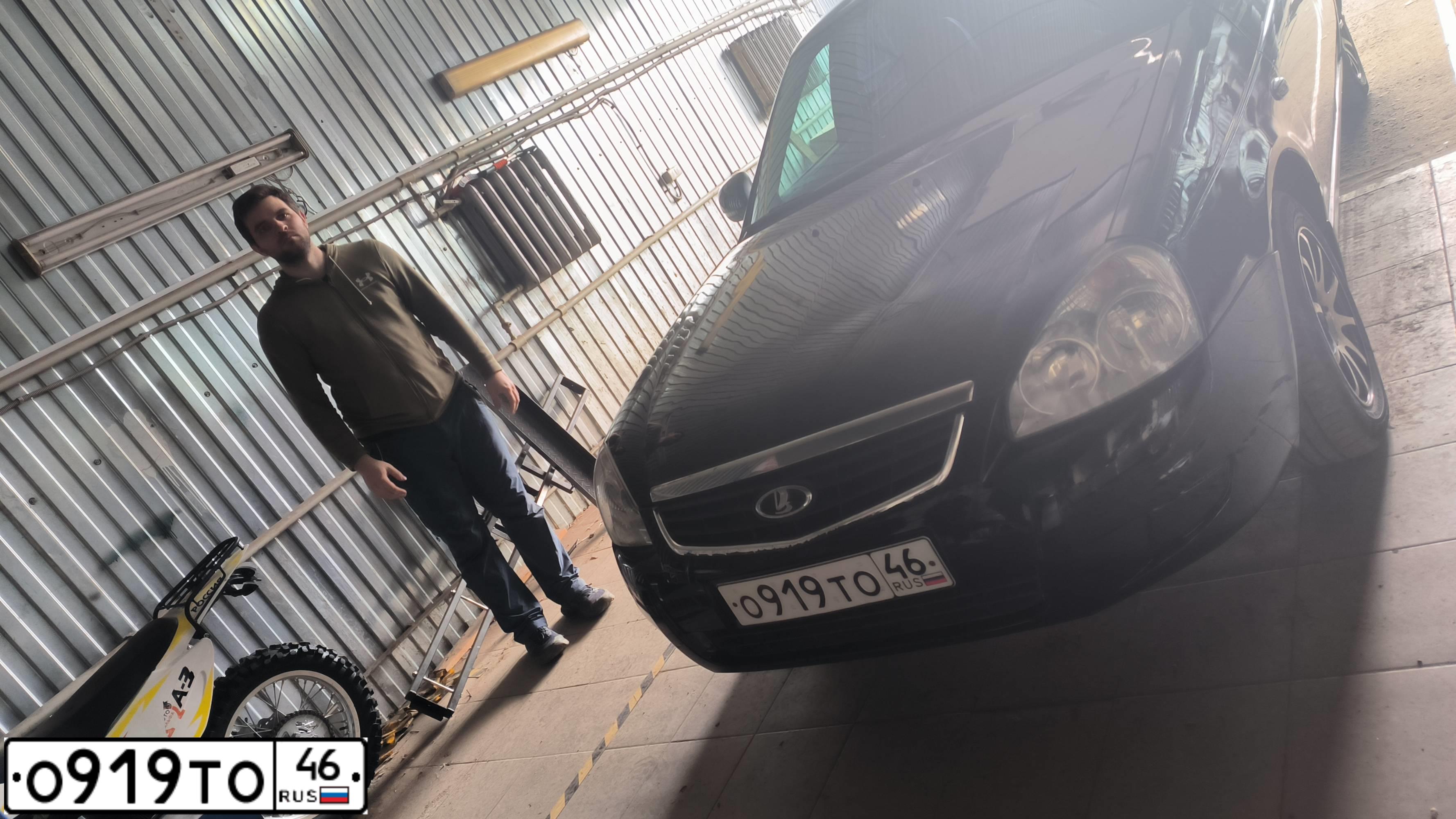 Фото автомобиля LADA 2170 PRIORA, 2012 — госномер Р244ОР46. Цвет: Сине-Черный