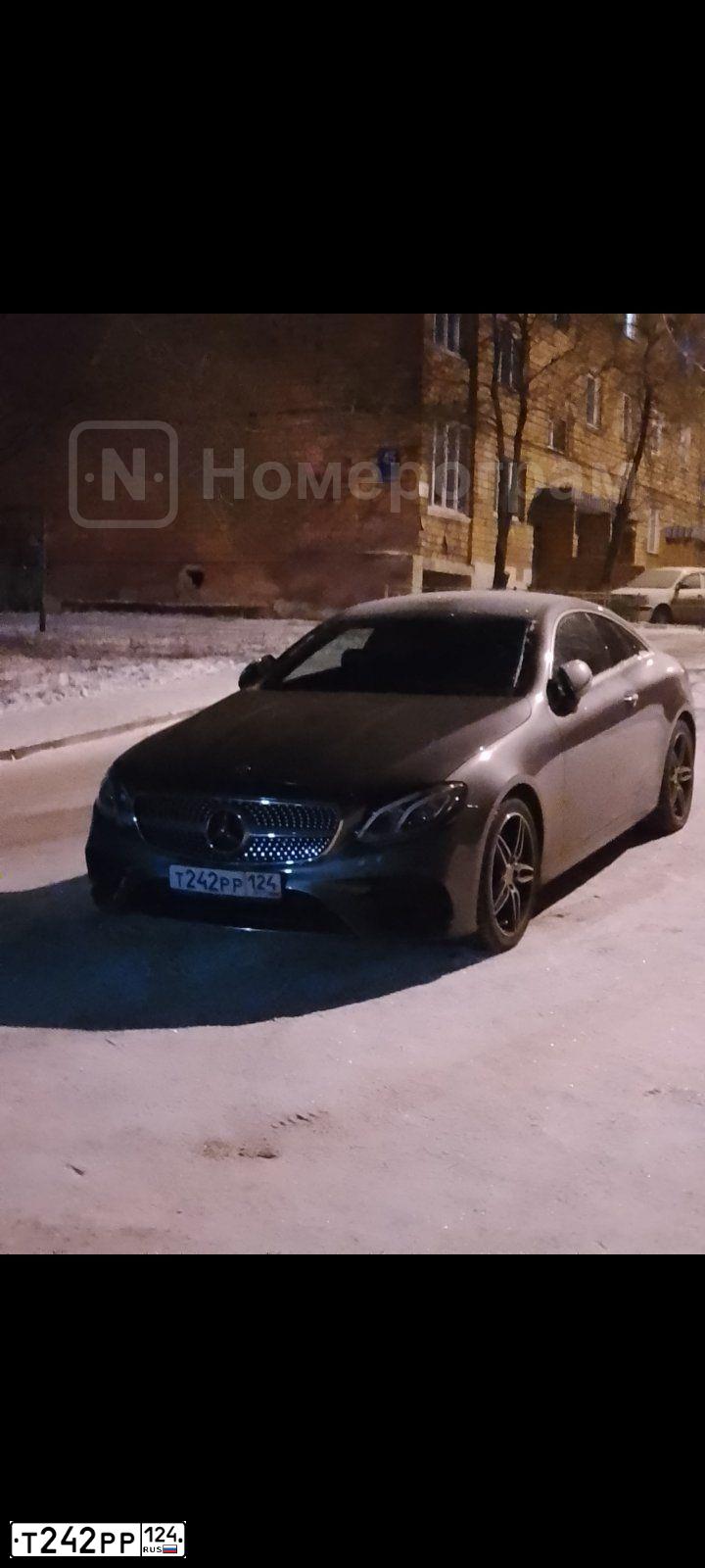 Фото автомобиля MERCEDES-BENZ E-CLASS, 2019 — госномер М196ТТ134. Цвет: СЕРЫЙ
