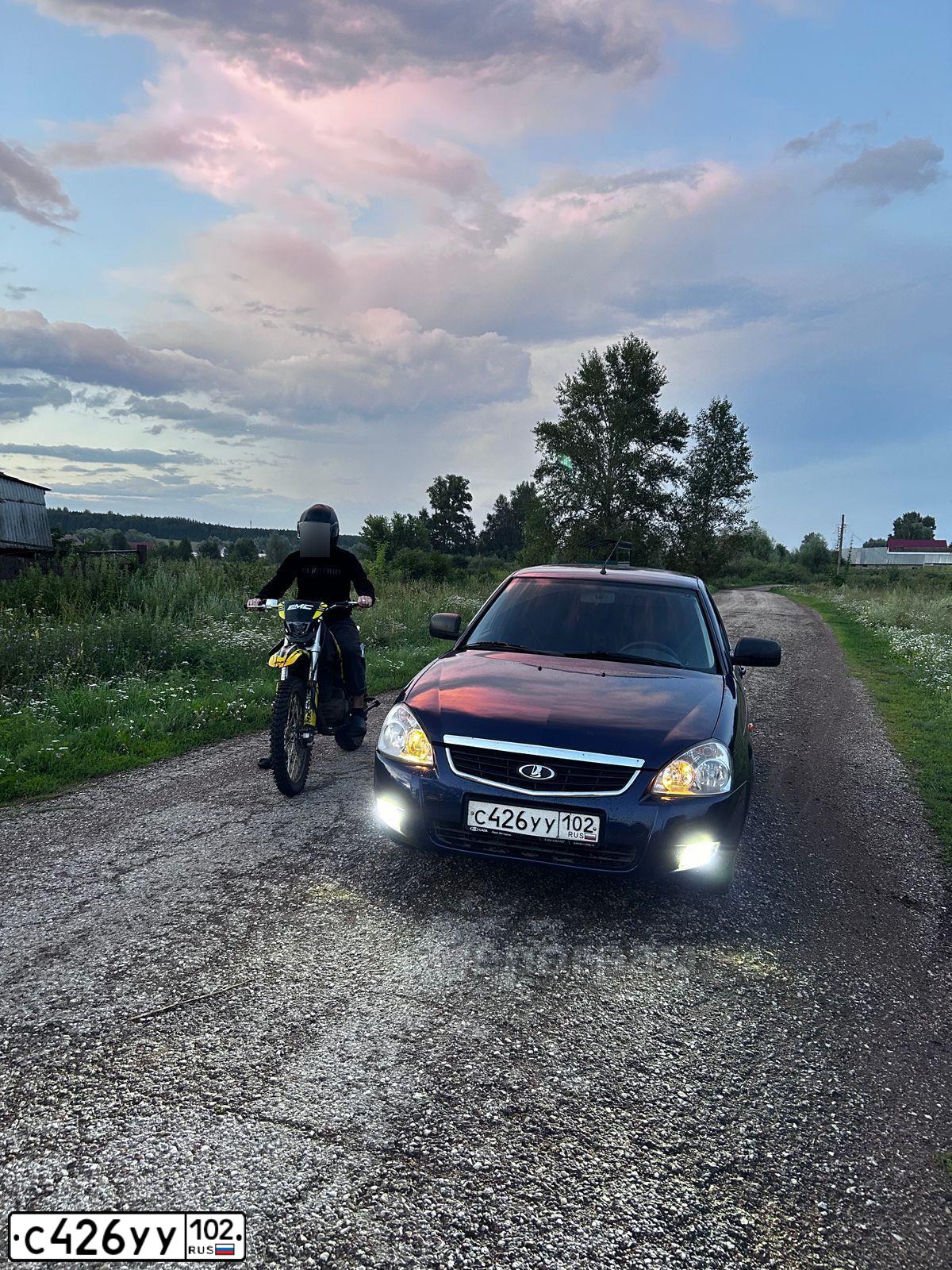 Фото автомобиля LADA 2172 PRIORA, 2012 — госномер С426УУ102. Цвет: СИНИЙ