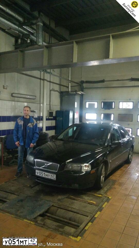 Фото автомобиля VOLVO S80, 2004 — госномер У051МТ47. Цвет: ЧЕРНЫЙ