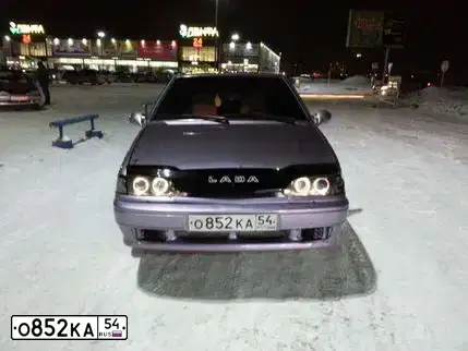 Фото автомобиля LADA 2114 SAMARA, 2004 — госномер О852КА54. Цвет: СВЕТЛО СЕРЕБРИСТЫЙ МЕТАЛ