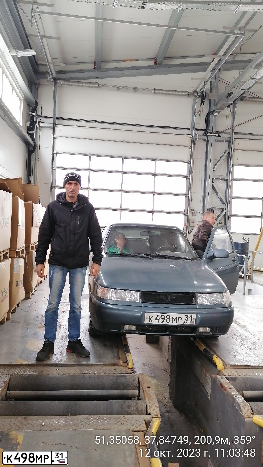 Фото автомобиля LADA 2110, 2000 — госномер К498МР31. Цвет: СЕРО-СИНИЙ