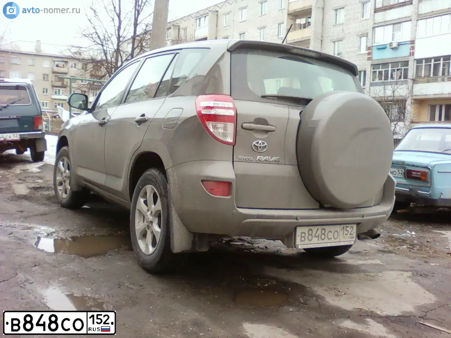 Фото автомобиля TOYOTA RAV4, 2011 — госномер В848СО152. Цвет: СЕРО-КОРИЧНЕВЫЙ