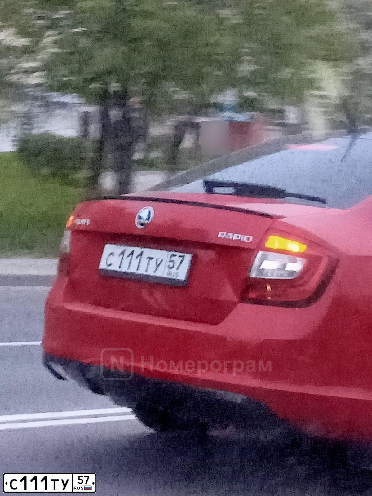 Фото автомобиля LADA 2109, 2002 — госномер Е546СТ57. Цвет: СИНИЙ СЕРЕБРИСТЫЙ