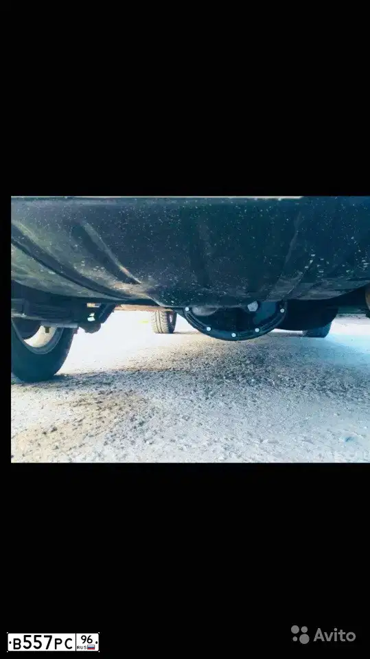Фото автомобиля GAZ 3102 WOLGA, 2007 — госномер В557РС96. Цвет: серебристый