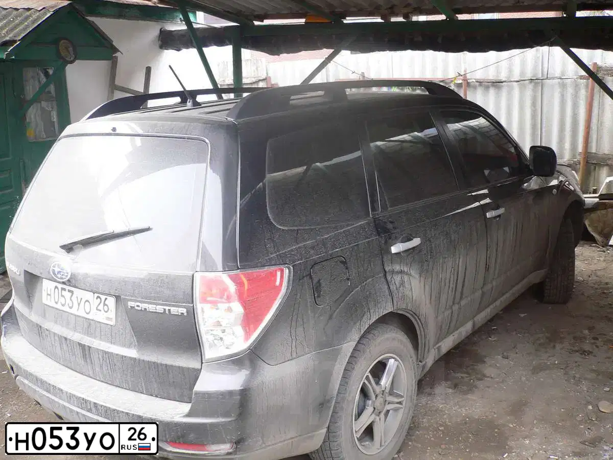 Фото автомобиля SUBARU FORESTER, 2008 — госномер Н053УО26. Цвет: ЧЕРНЫЙ