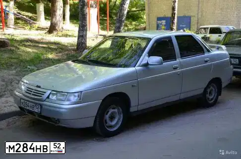 Фото автомобиля LADA 2110, 2004 — госномер М284НВ52. Цвет: СВЕТЛО-СЕРЫЙ