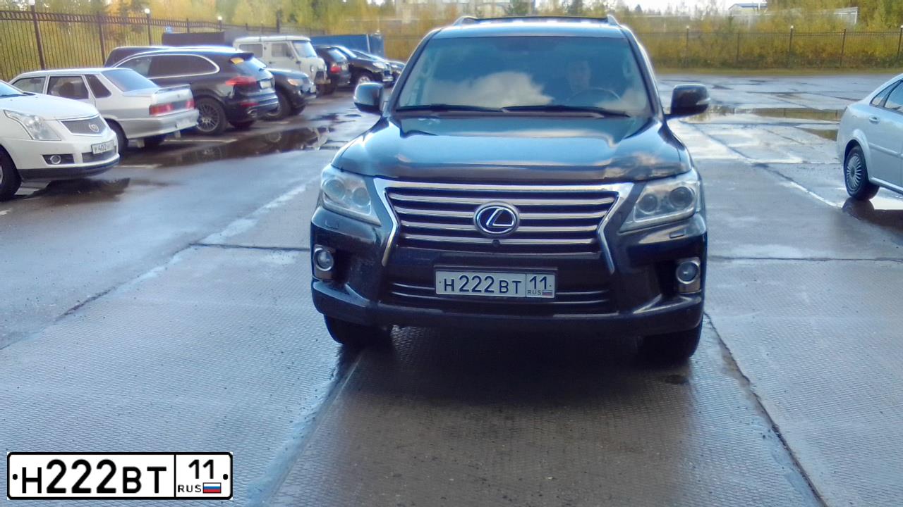 Фото автомобиля LEXUS LX, 2013 — госномер Н222ВТ11. Цвет: ЧЕРНЫЙ