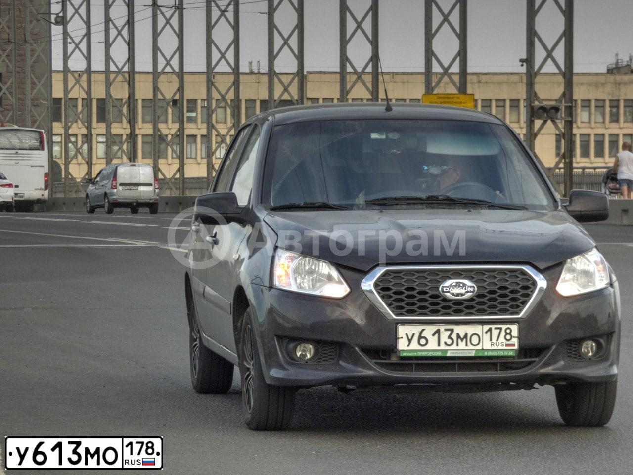 Фото автомобиля DATSUN ON-DO, 2016 — госномер У613МО178. Цвет: КОРИЧНЕВЫЙ