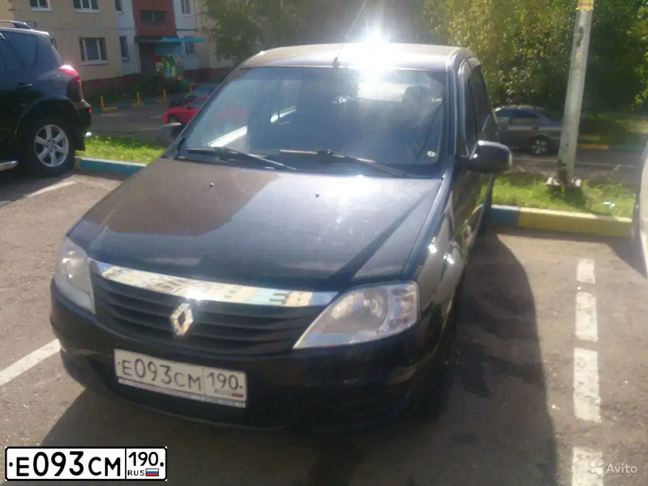 Фото автомобиля RENAULT LOGAN, 2011 — госномер Х271УН76. Цвет: ЧЕРНЫЙ