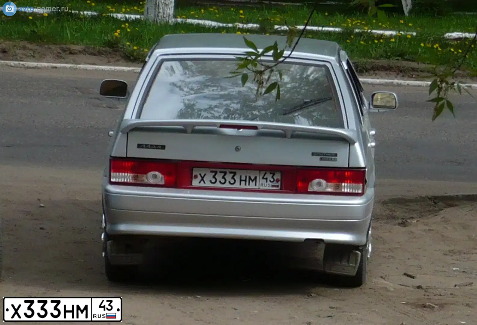 Фото автомобиля LADA 2112, 2007 — госномер А168ОН43. Цвет: СВЕТЛО-СЕРЕБРИСТЫЙ МЕТАЛЛИК