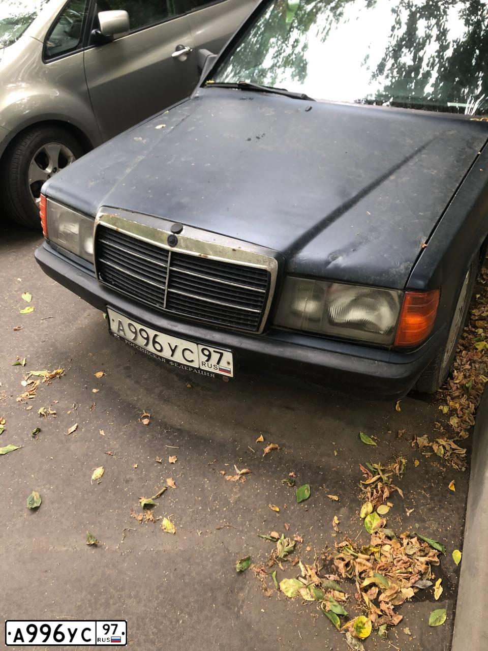 Фото автомобиля MERCEDES C-KLASSE, 1984 — госномер А996УС97. Цвет: синий