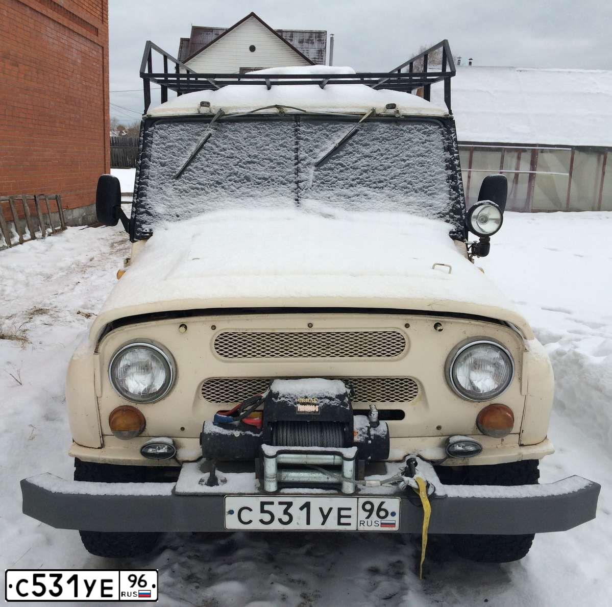 Фото автомобиля UAZ 3151 / HUNTER, 1995 — госномер С044ТЕ174. Цвет: БЕЖЕВЫЙ
