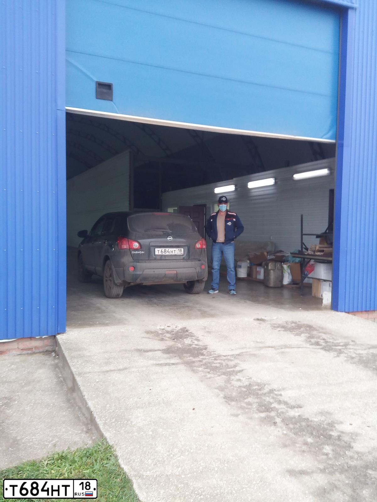 Фото автомобиля NISSAN QASHQAI, 2007 — госномер В099РР33. Цвет: ЧЕРНЫЙ