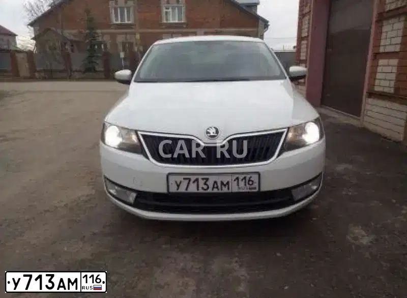 Фото автомобиля ШКОДА РАПИД, 2014 — госномер А618ТХ12. Цвет: Белый