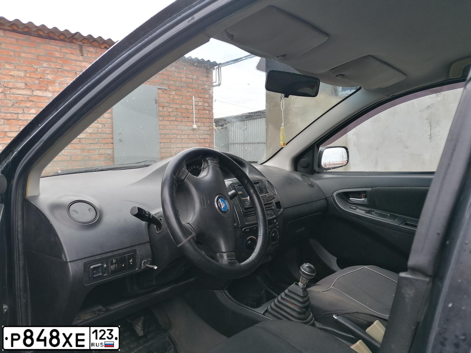 Фото автомобиля GEELY MK, 2008 — госномер Р848ХЕ123. Цвет: ЧЕРНЫЙ
