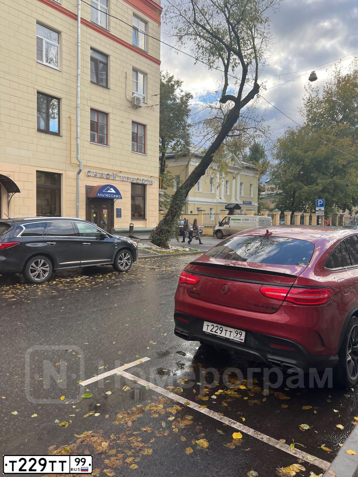 Фото автомобиля LEXUS RX450H, 2010 — госномер К080ВА702. Цвет: Белый