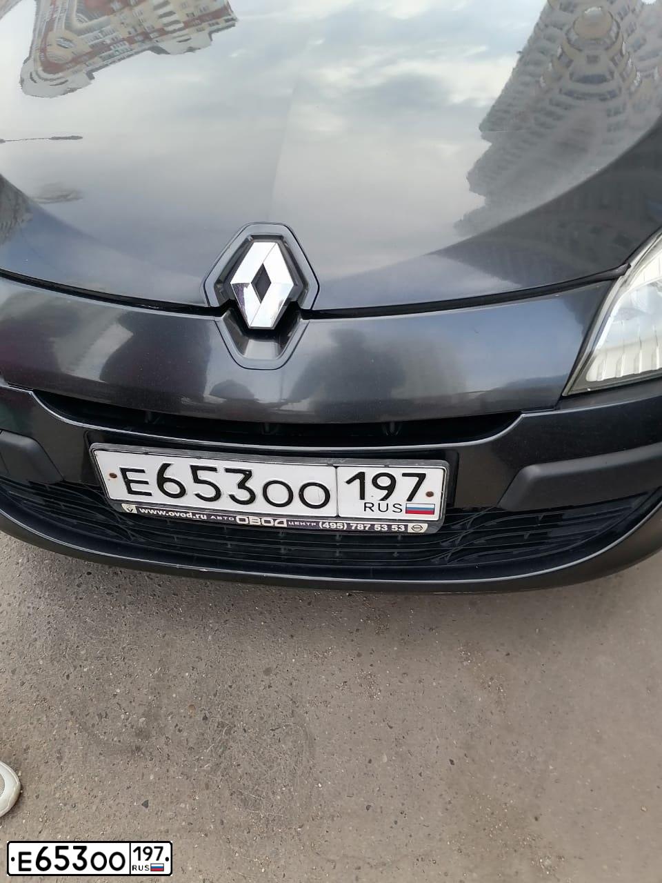 Фото автомобиля RENAULT KANGOO, 2004 — госномер Р179ЕР68. Цвет: БЕЛЫЙ(СВЕТЛО-СЕРЫЙ)