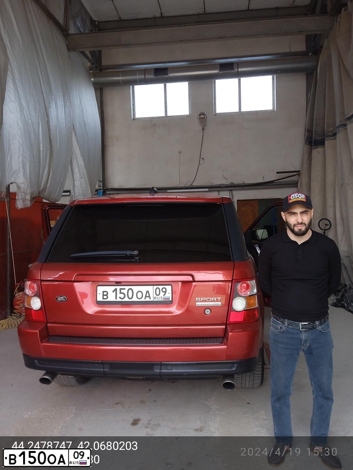 Фото автомобиля LANDROVER RANGE ROVER SPORT, 2006 — госномер Р273КН126. Цвет: Т.КРАСНЫЙ