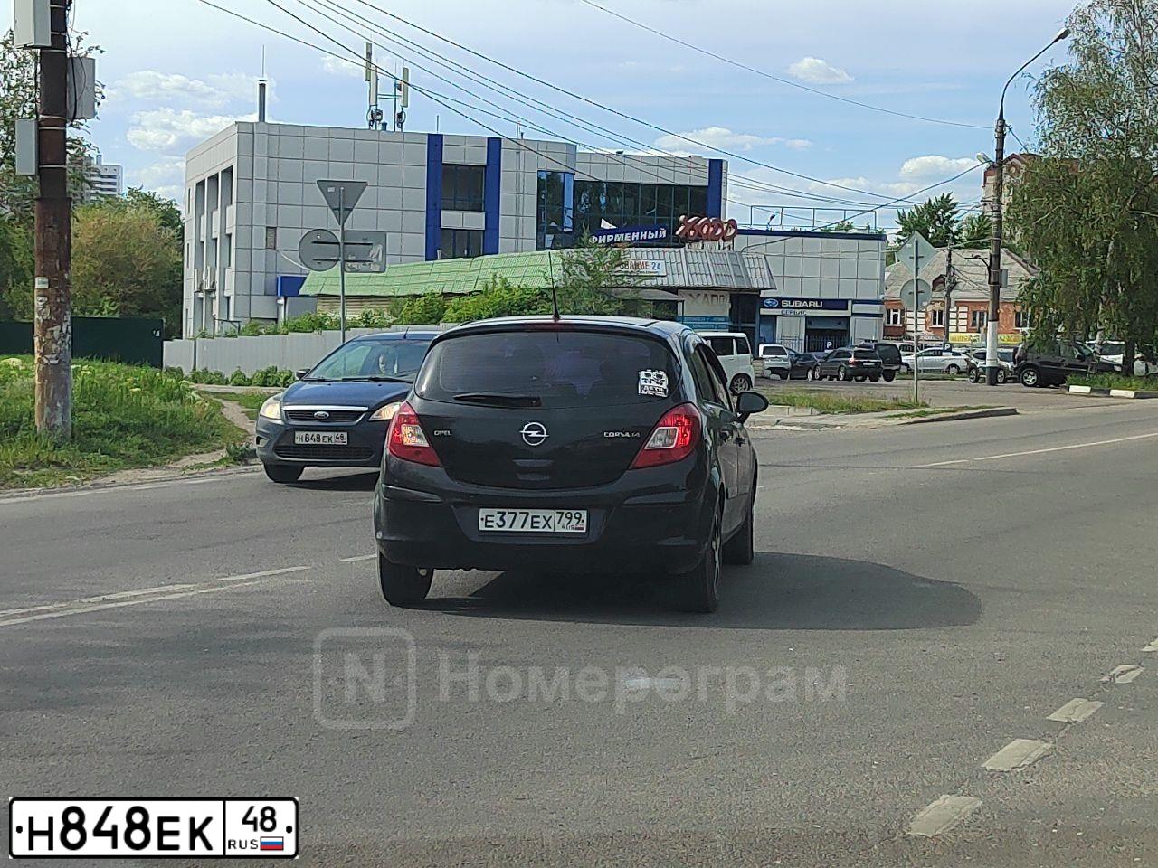 Фото автомобиля FORD FOCUS, 2009 — госномер Н848ЕК48. Цвет: Темно-синий
