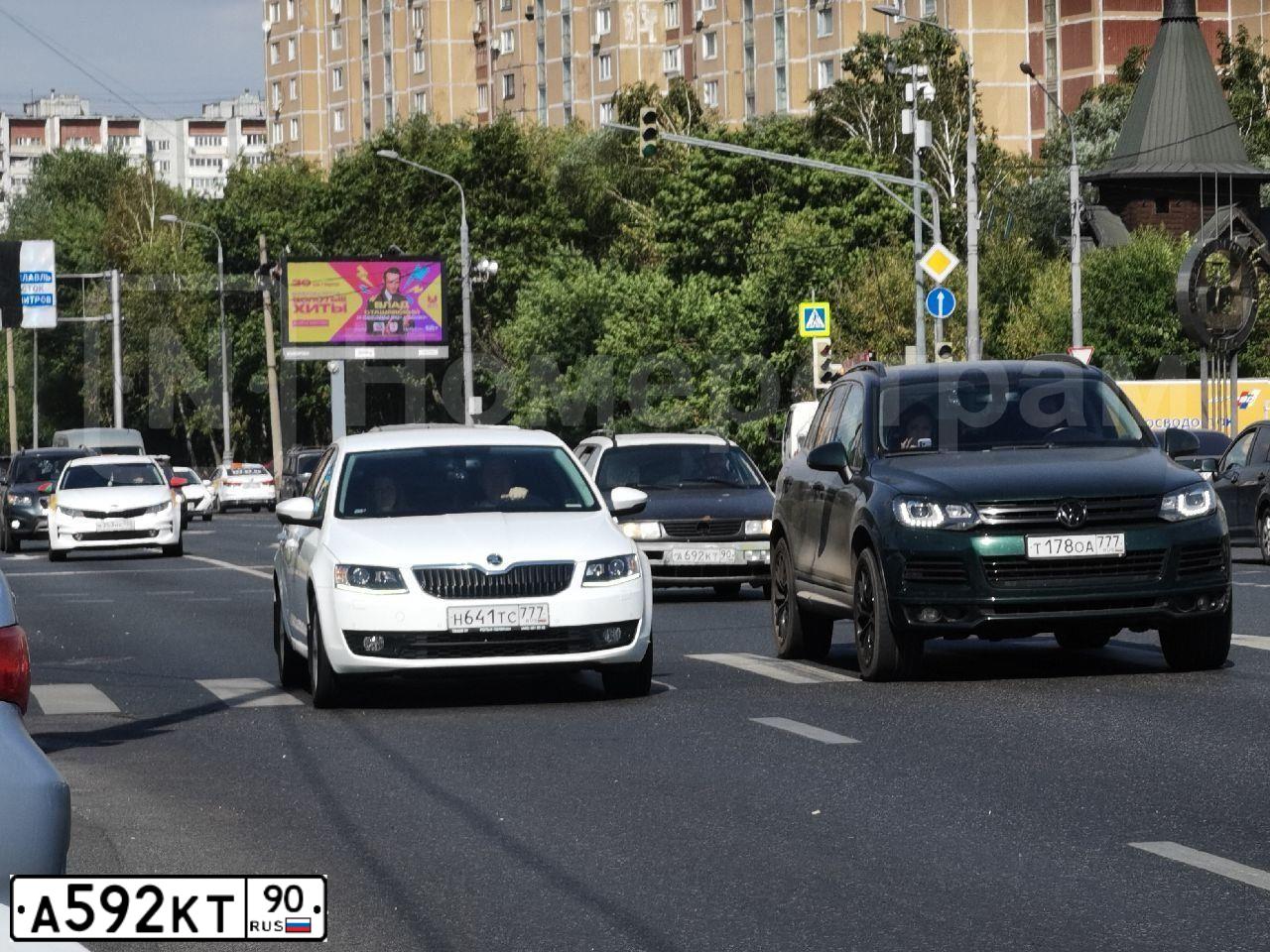 Фото автомобиля MERCURY Y COUGAR, 1998 — госномер У512ОК96. Цвет: ЧЕРНЫЙ