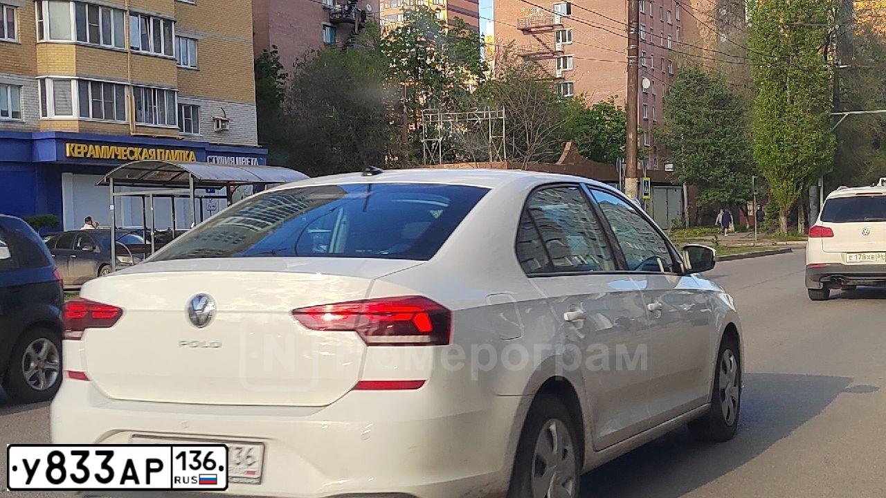 Фото автомобиля NISSAN X-TRAIL, 2016 — госномер Н891ВТ57. Цвет: ЧЕРНЫЙ