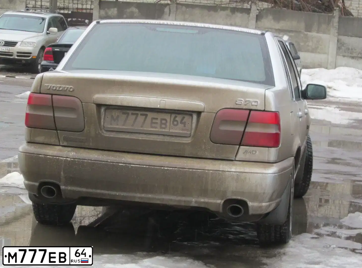 Фото автомобиля VOLVO S70, 2000 — госномер М777ЕВ64. Цвет: СЕРЕБРИСТЫЙ