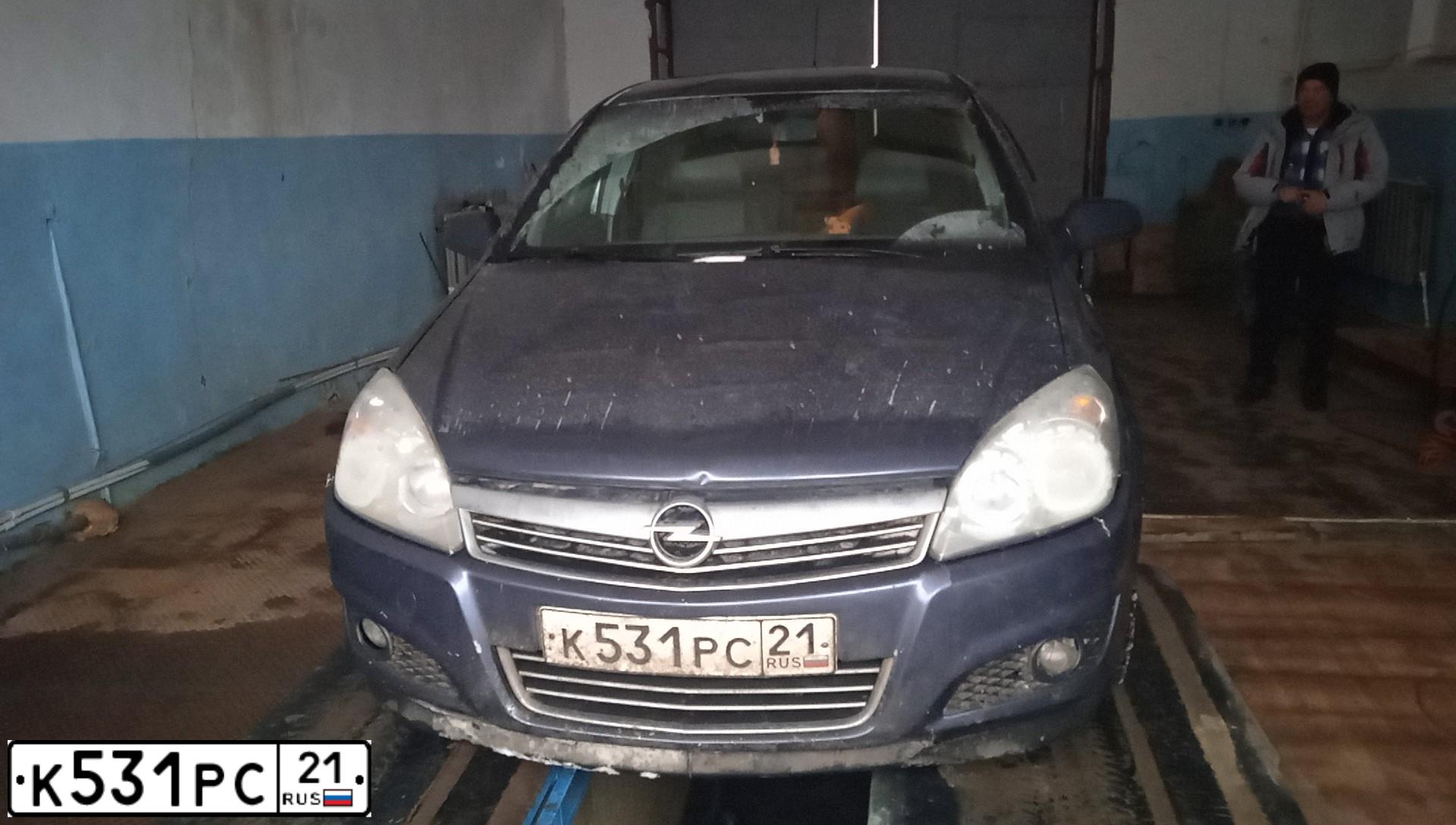 Фото автомобиля OPEL ASTRA, 2008 — госномер К531РС21. Цвет: СИНИЙ ТЕМНЫЙ