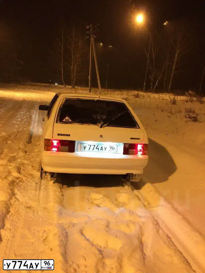 Фото автомобиля LADA 2113 SAMARA, 2012 — госномер У774АУ96. Цвет: Белый