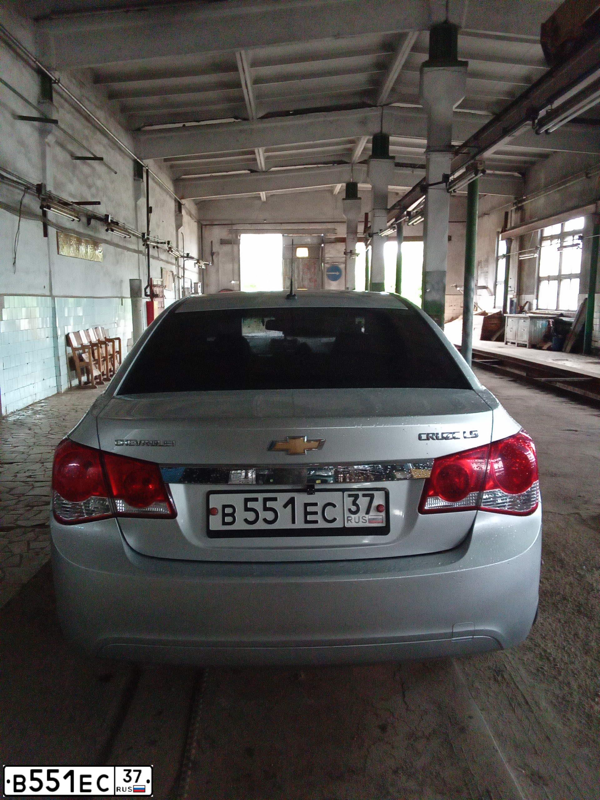 Фото автомобиля CHEVROLET CRUZE, 2012 — госномер К542ТВ152. Цвет: СВЕТЛО-СЕРЫЙ