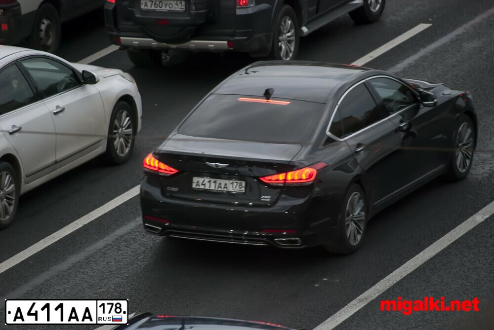 Фото автомобиля GENESIS G80, 2019 — госномер М199ВВ53. Цвет: ЧЕРНЫЙ