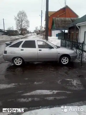 Фото автомобиля LADA 2112, 2003 — госномер Н690РВ72. Цвет: СЕРЕБРИСТЫЙ МЕТАЛЛ
