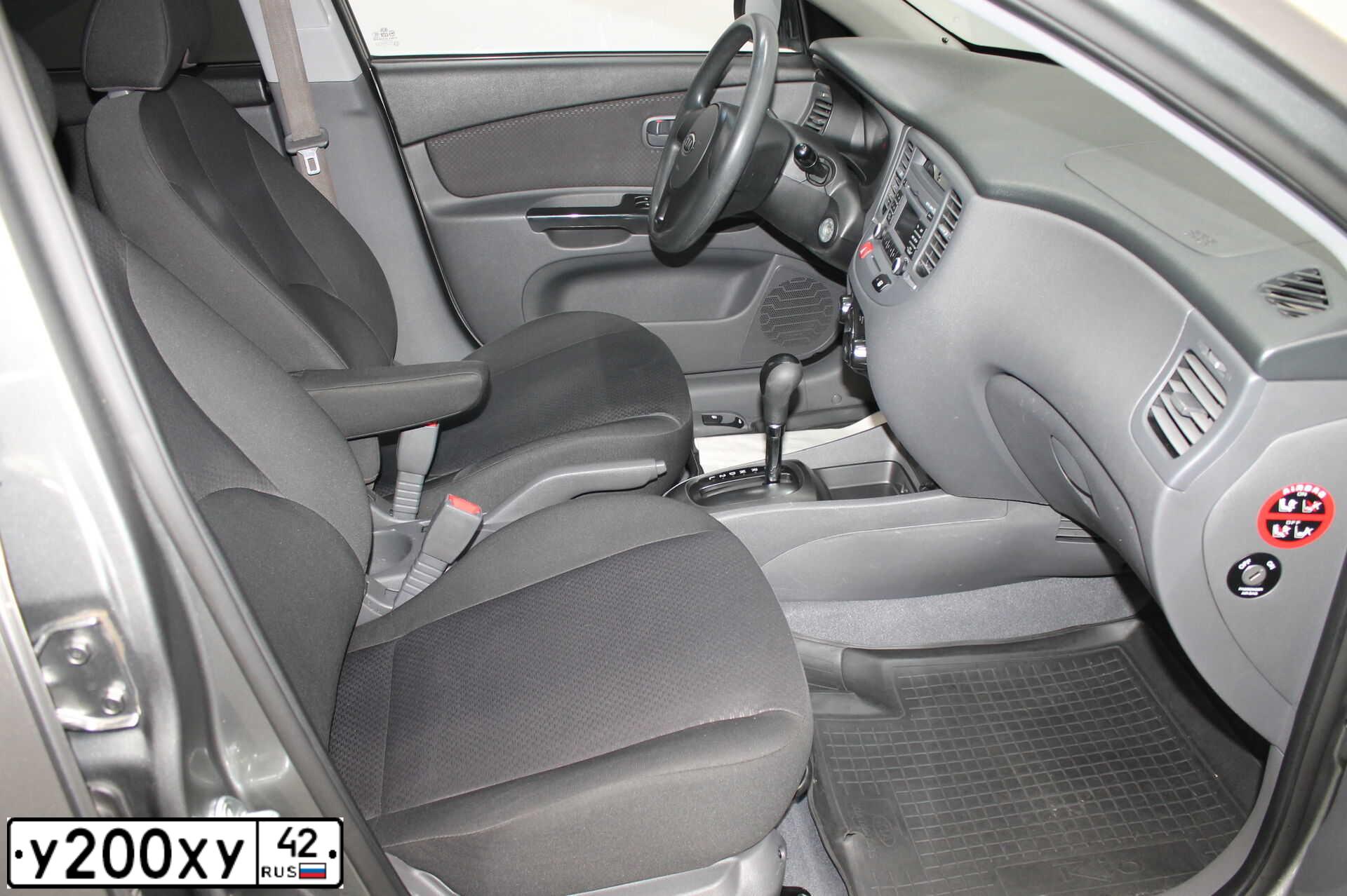 Фото автомобиля KIA RIO, 2009 — госномер А124НН142