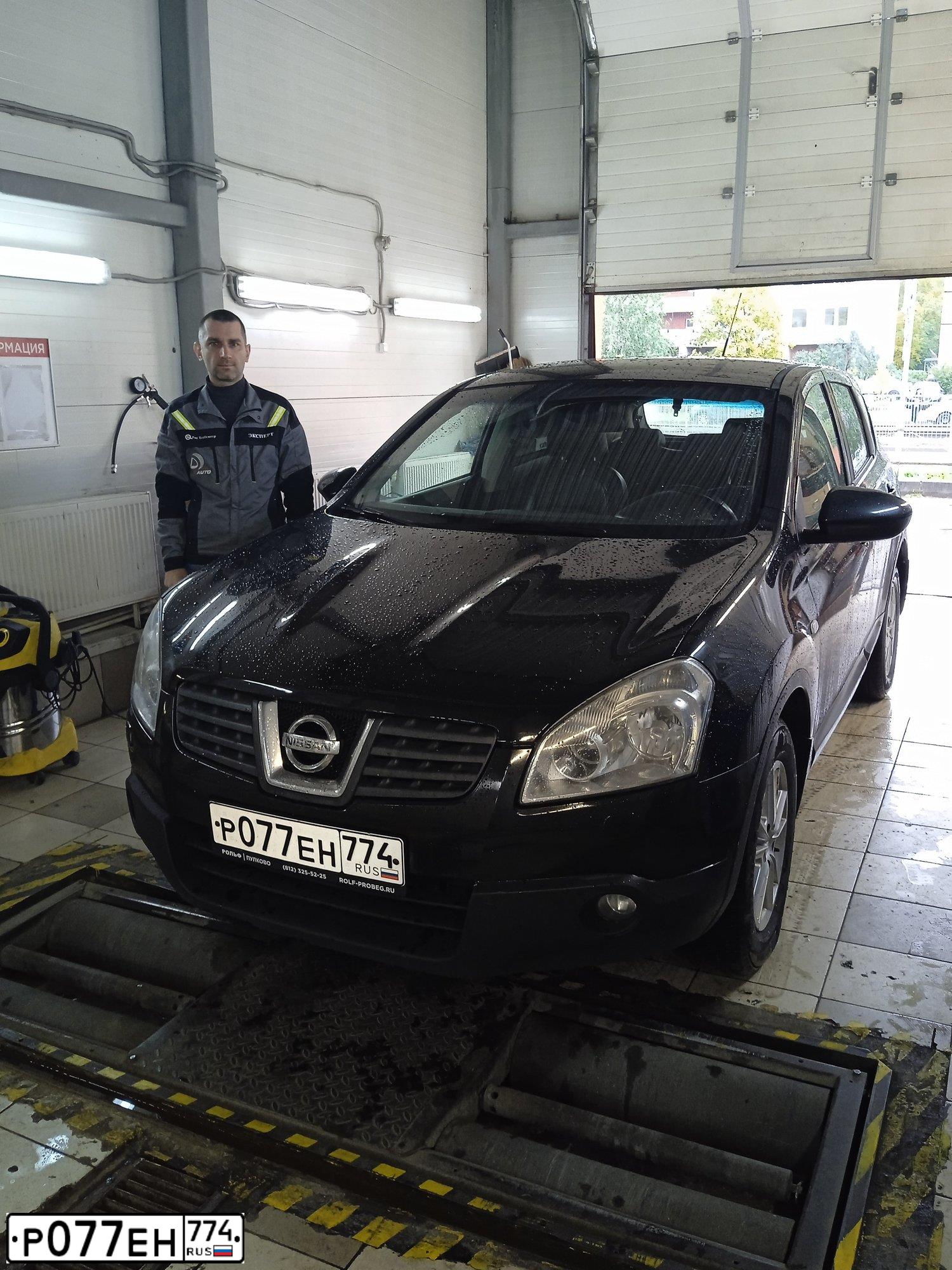 Фото автомобиля NISSAN QASHQAI, 2007 — госномер К400ОА76. Цвет: ЧЕРНЫЙ