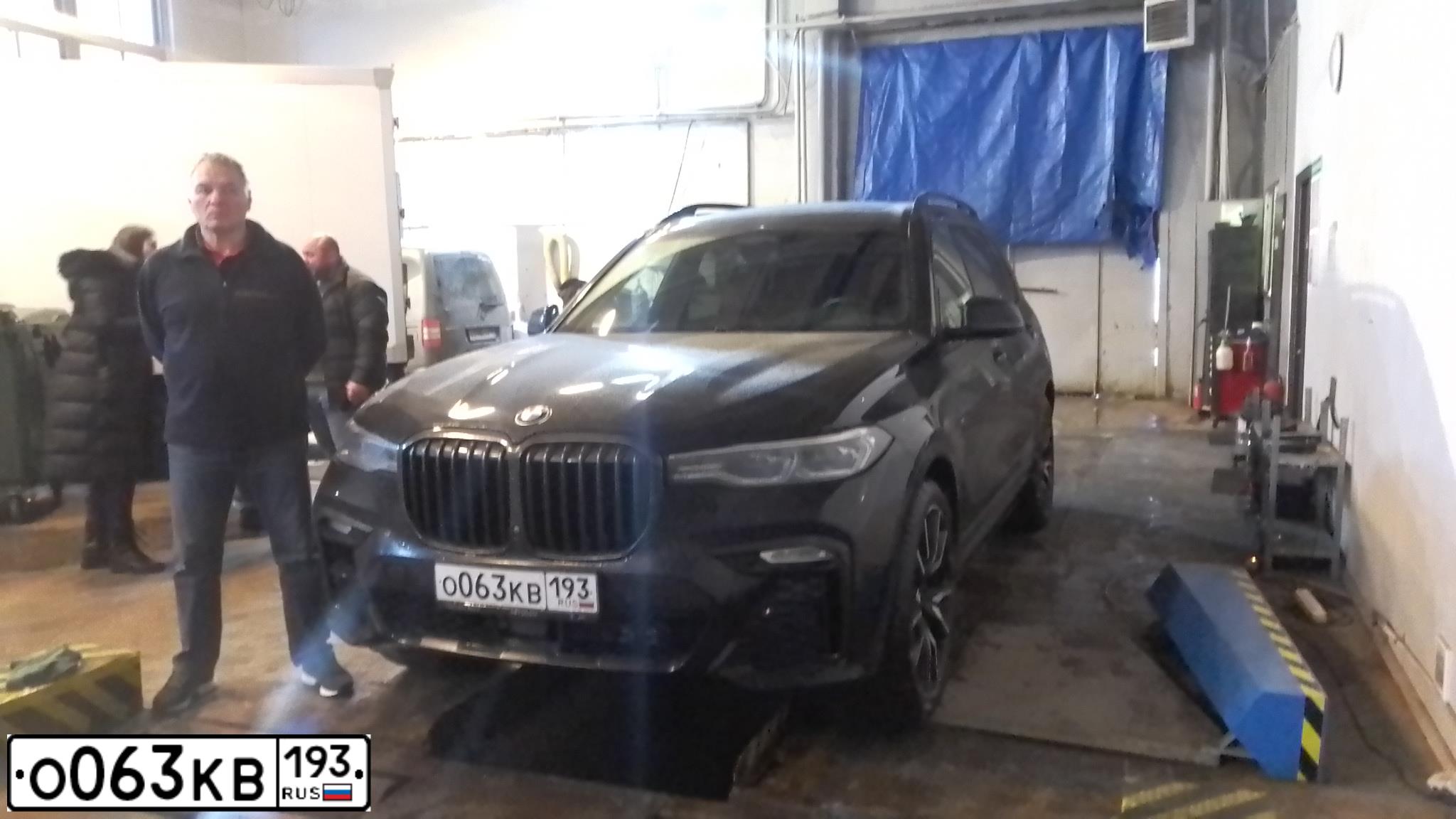 Фото автомобиля BMW X7, 2019 — госномер А289АВ193. Цвет: ЧЕРНЫЙ