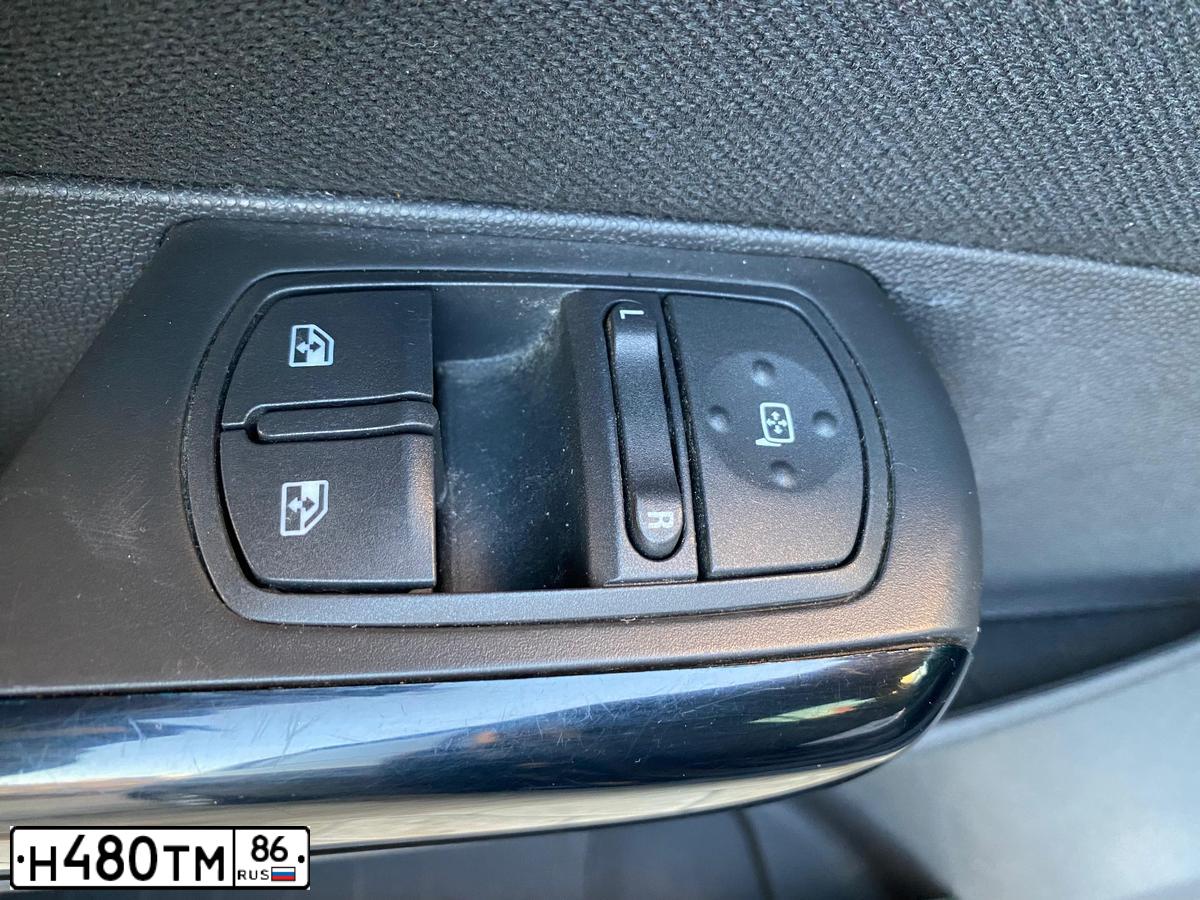 Фото автомобиля OPEL CORSA, 2007 — госномер Т333МЕ196. Цвет: ЧЕРНЫЙ