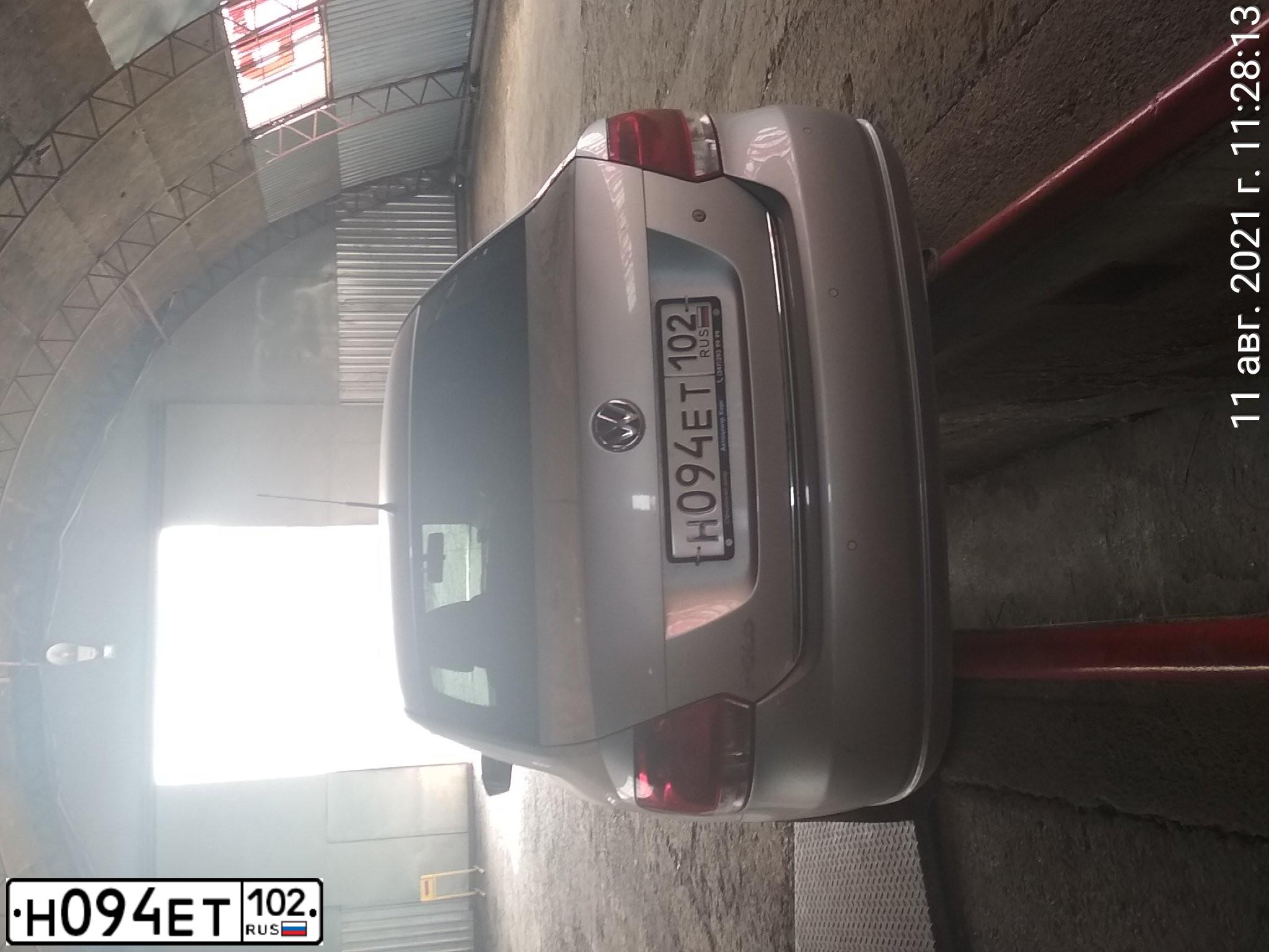 Фото автомобиля VOLKSWAGEN POLO, 2011 — госномер Н094ЕТ102. Цвет: серебристый
