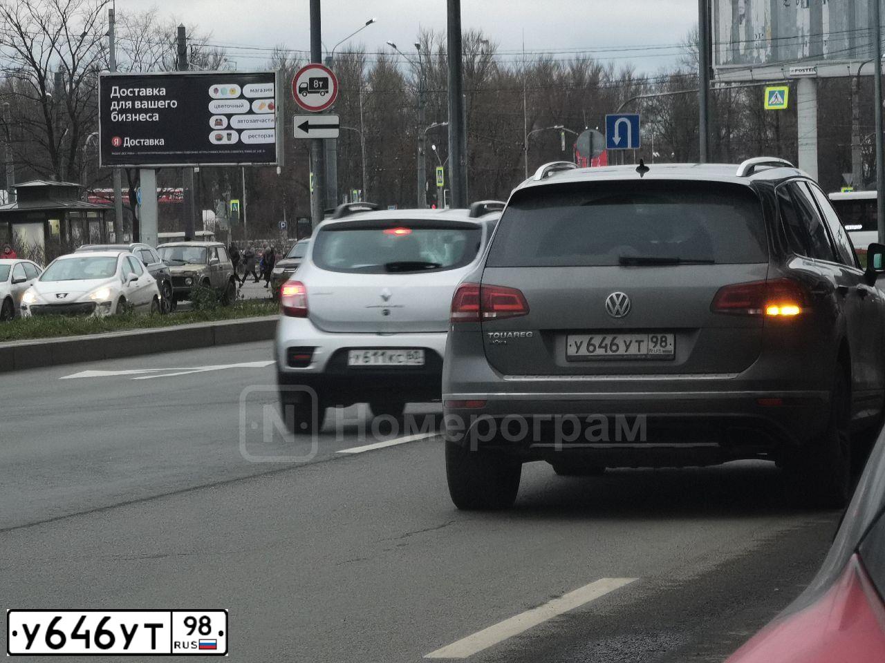 Фото автомобиля VOLKSWAGEN PASSAT, 2007 — госномер М272НК178. Цвет: Серебристый