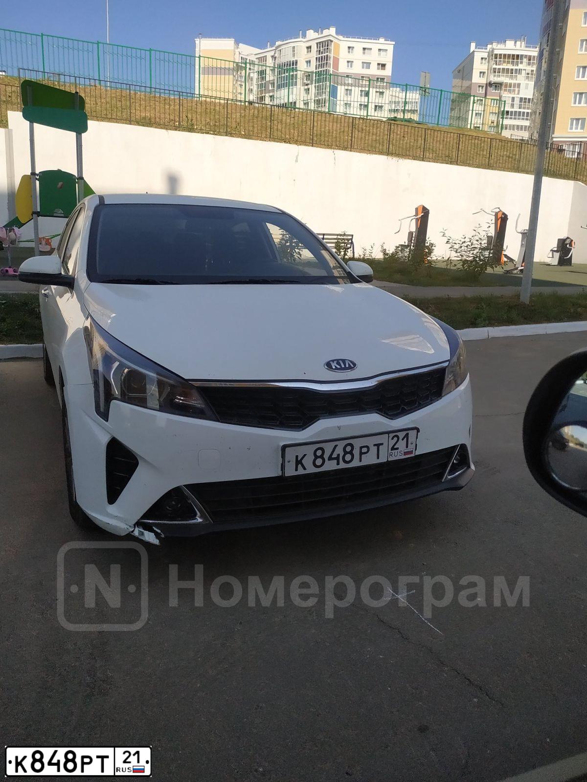 Фото автомобиля KIA RIO, 2020 — госномер К848РТ21. Цвет: Белый