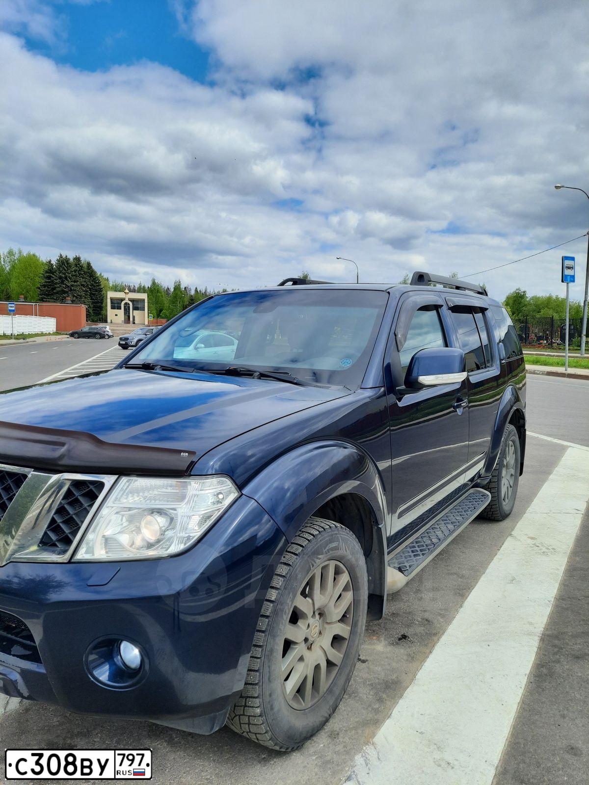 Фото автомобиля NISSAN PATHFINDER, 2011 — госномер С308ВУ797. Цвет: СИНИЙ ТЕМНЫЙ