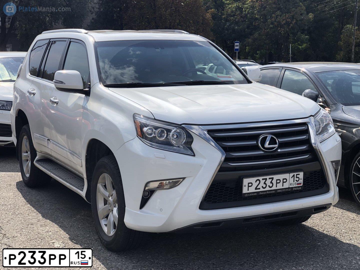 Фото автомобиля LEXUS LX, 2006 — госномер Р233РР15. Цвет: Белый