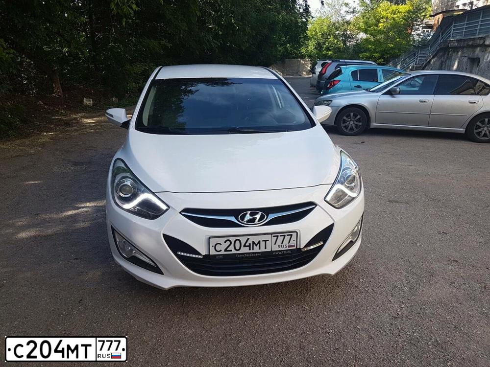 Фото автомобиля HYUNDAI I40, 2014 — госномер С204МТ777. Цвет: БЕЛЫЙ
