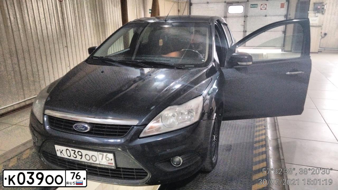 Фото автомобиля FORD FOCUS, 2010 — госномер К039ОО76. Цвет: ТЕМНО-СЕРЫЙ