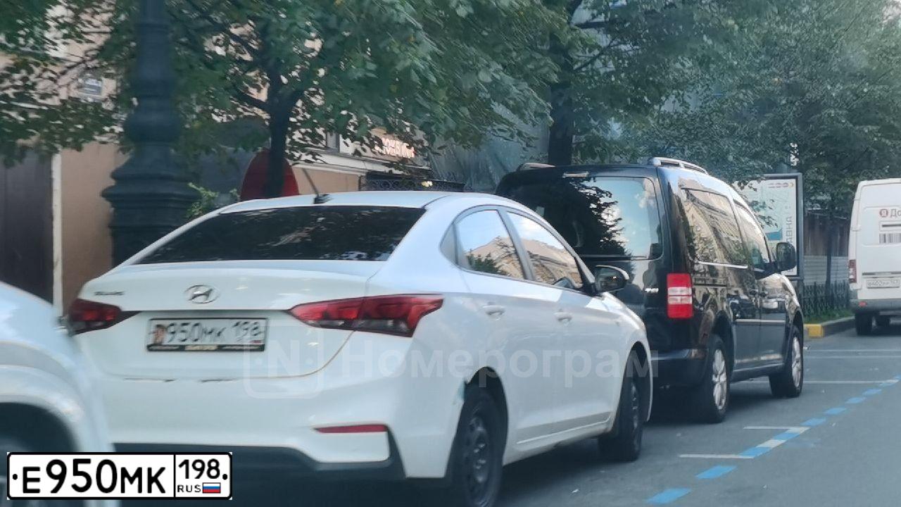Фото автомобиля MAZDA CX-7, 2011 — госномер Н057РС21. Цвет: ЧЕРНЫЙ