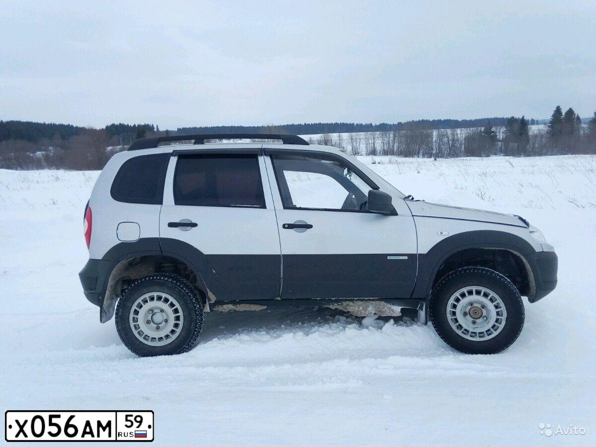 Фото автомобиля MITSUBISHI PAJERO, 1997 — госномер Х056АМ59. Цвет: ТЕМНО ЗЕЛЕНЫЙ