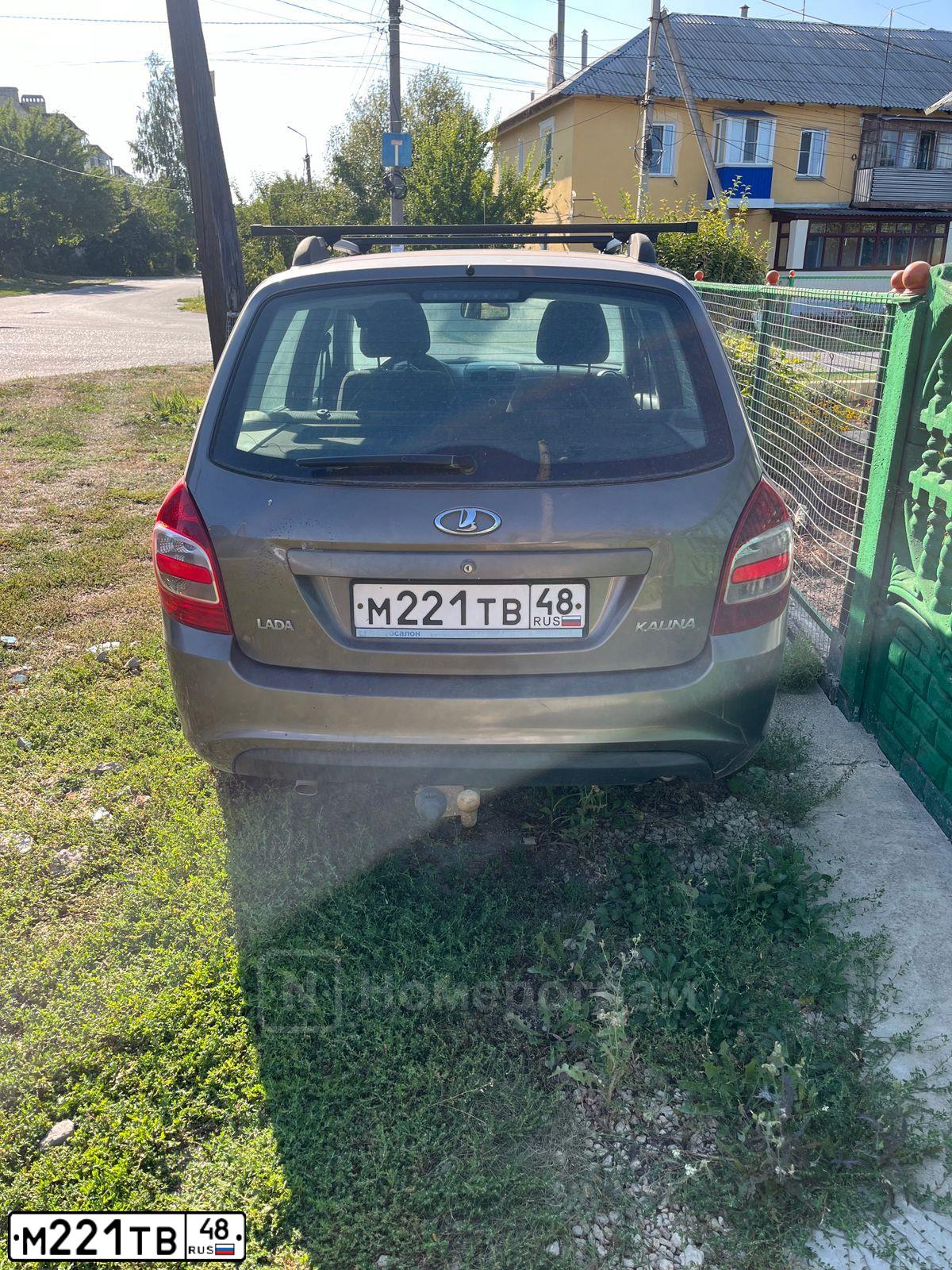 Фото автомобиля LADA 2194 KALINA, 2015 — госномер М221ТВ48. Цвет: ЗОЛОТИСТО-КОРИЧНЕВЫЙ