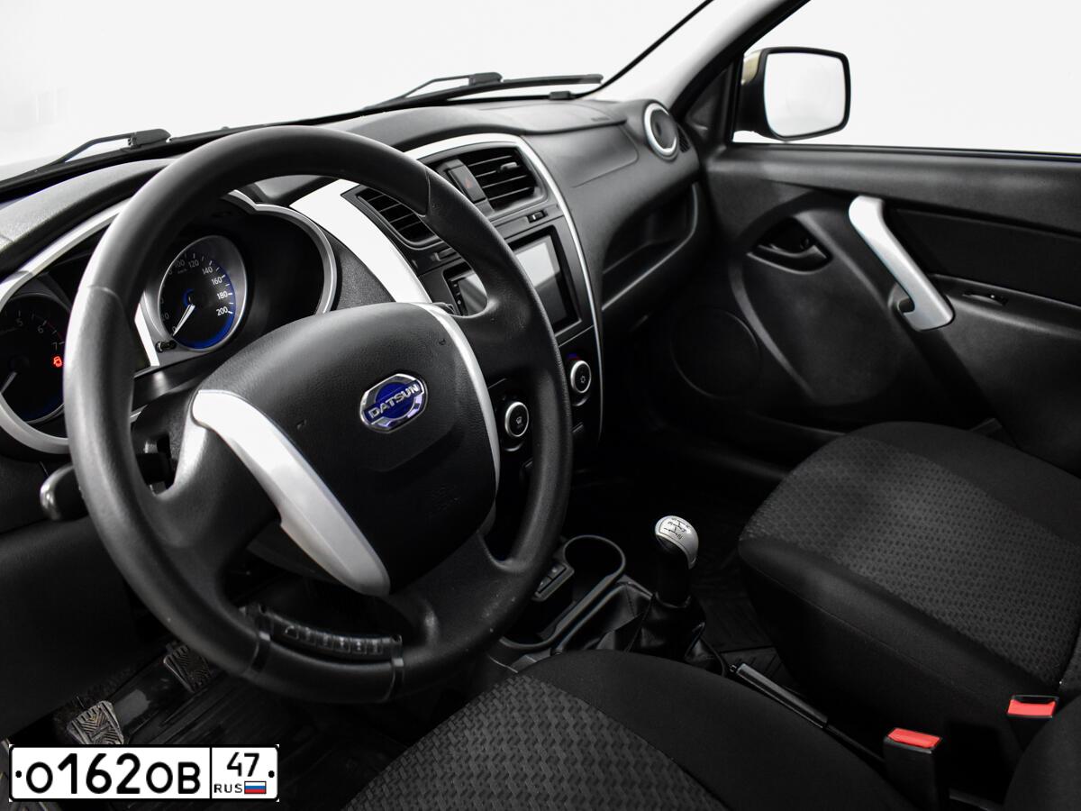 Фото автомобиля DATSUN ON-DO, 2015 — госномер О162ОВ47. Цвет: СЕРЫЙ