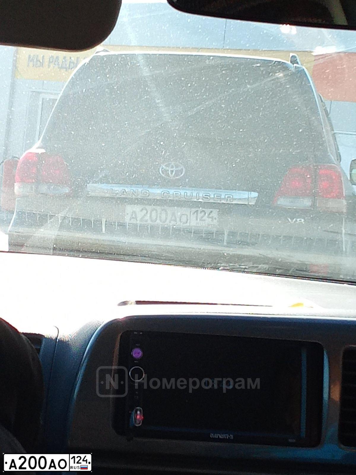 Фото автомобиля TOYOTA LANDCRUISER 200, 2008 — госномер А200АО124. Цвет: ЧЕРНЫЙ