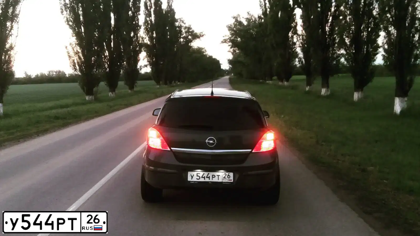 Фото автомобиля OPEL ASTRA, 2011 — госномер Р840ЕЕ761. Цвет: ТЕМНО-СЕРЫЙ